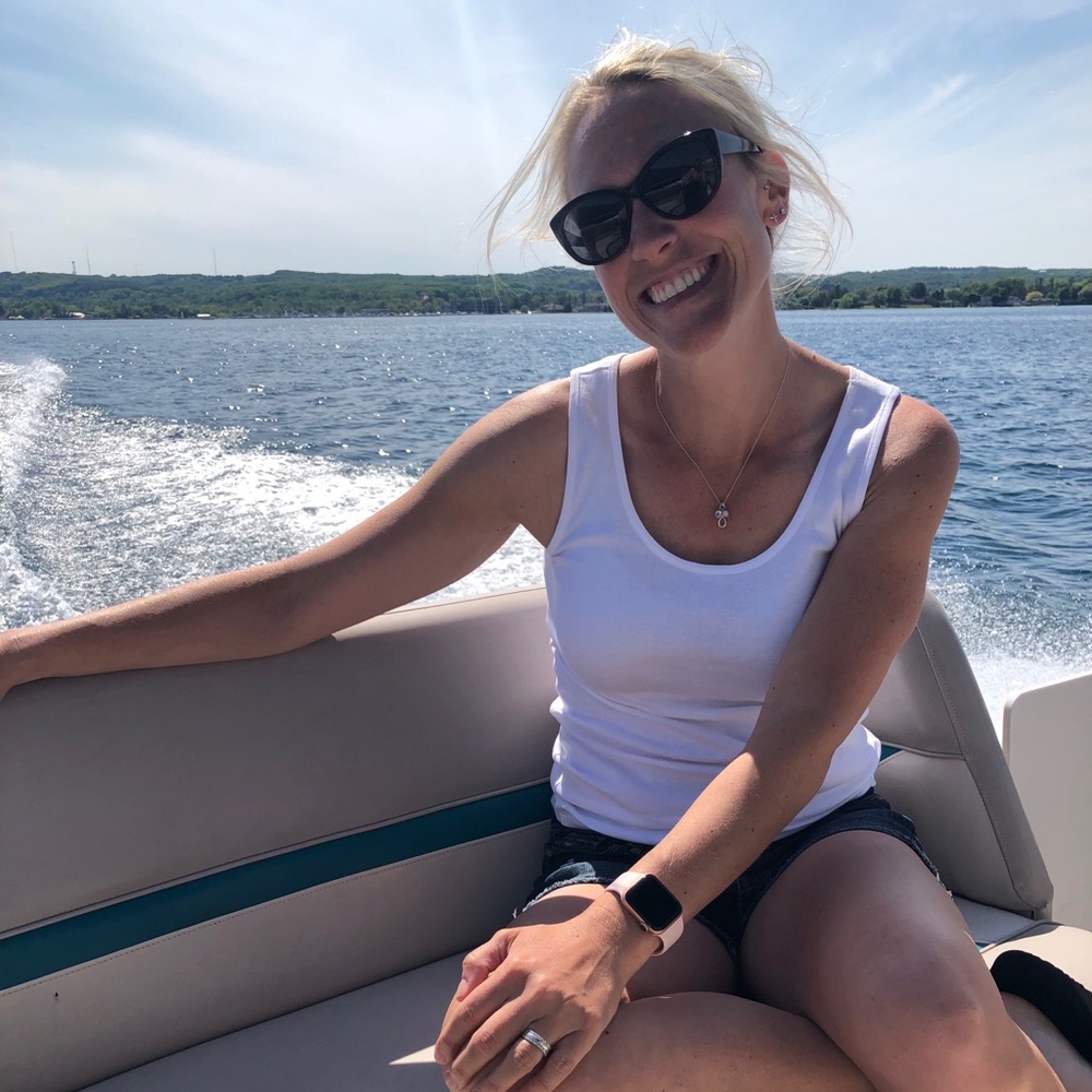 Meet your Posher, Sara